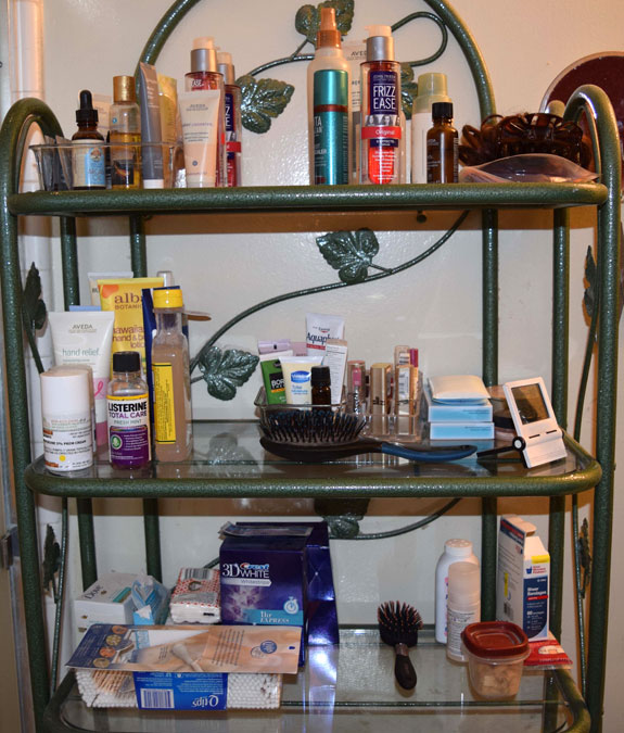 bathroom shelves after