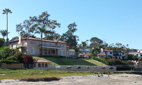 La Playa mansion
